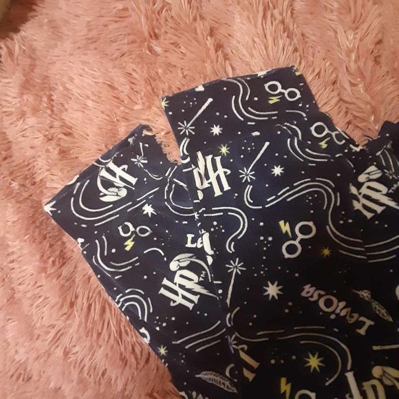 Super Cozy Harry Potter Pajamas 20W 2X - Picture 6 of 8